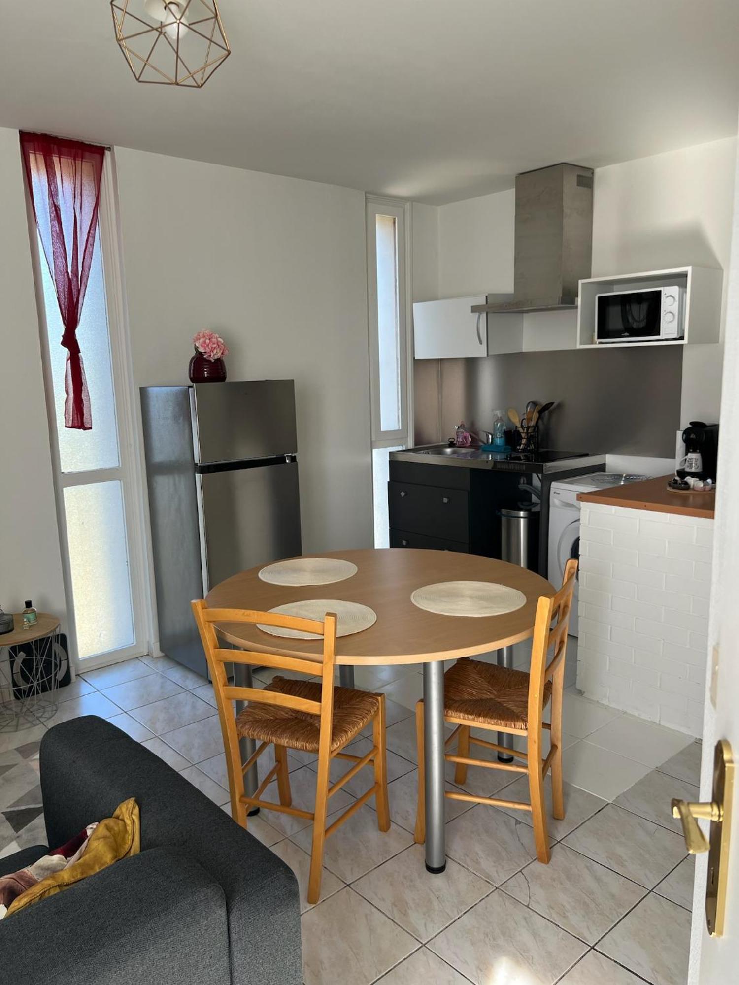 Appartement Chaleureux Pour Un Sejour Confortable Bourg-en-Bresse Bagian luar foto